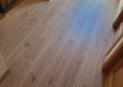 Tarima flotante instalada en una vivienda de Mostoles